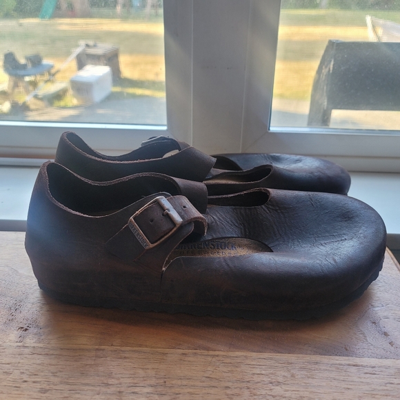 Birkenstock Paris RARE brown Mary Jane t-strap shoes - Picture 2 of 6